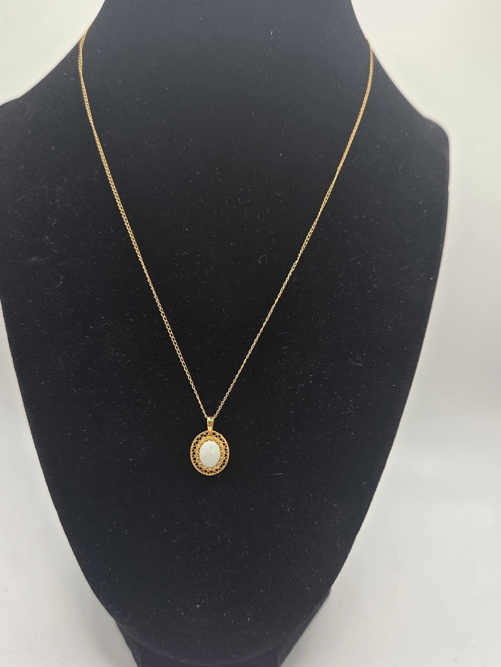 14k Gold Filigree Pendant with Opal